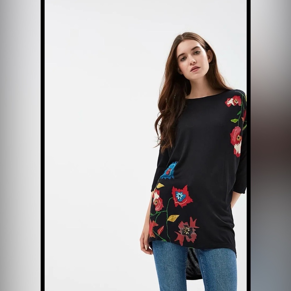 New 🌹Desigual Amsterdam Black Tunic Colorful Floral Accents small light weight